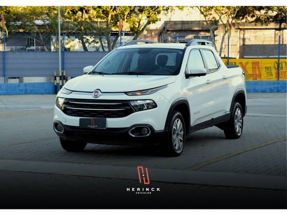 FIAT TORO 1.8 16V EVO FLEX FREEDOM AT6 FIAT TORO 1.8 16V EVO FLEX FREEDOM AT6